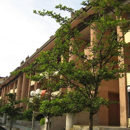 Isola Del Sole Apartman Grado Kültér fotó