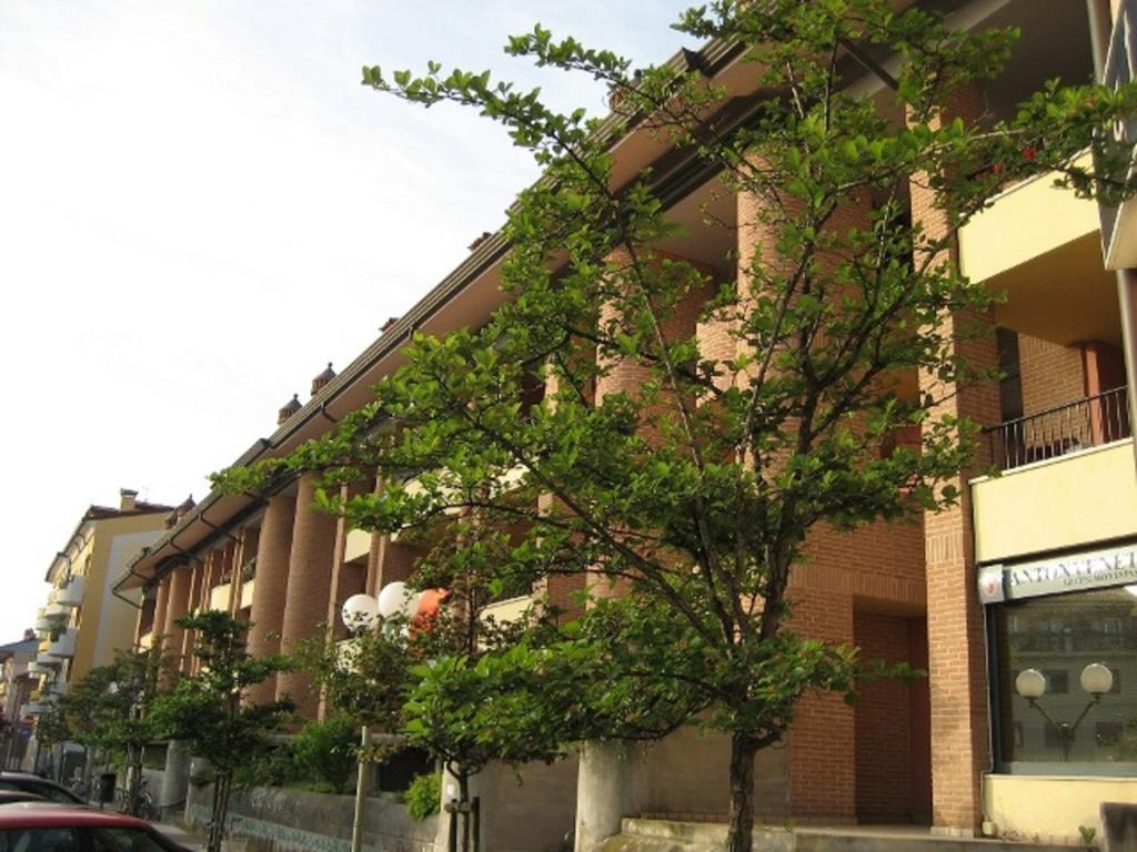Isola Del Sole Apartman Grado Kültér fotó